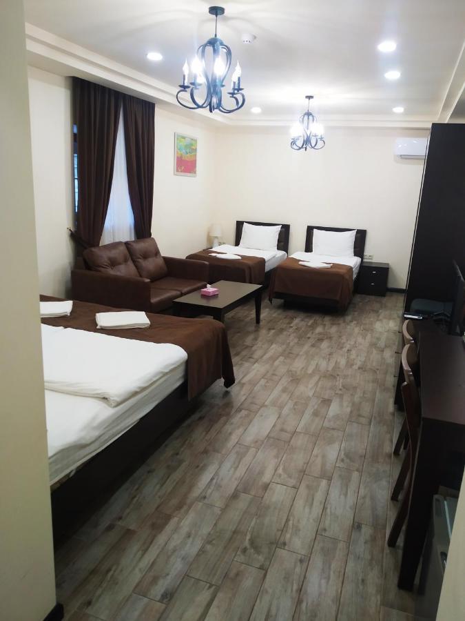 Boutique Living Hotel Yerevan Exterior photo