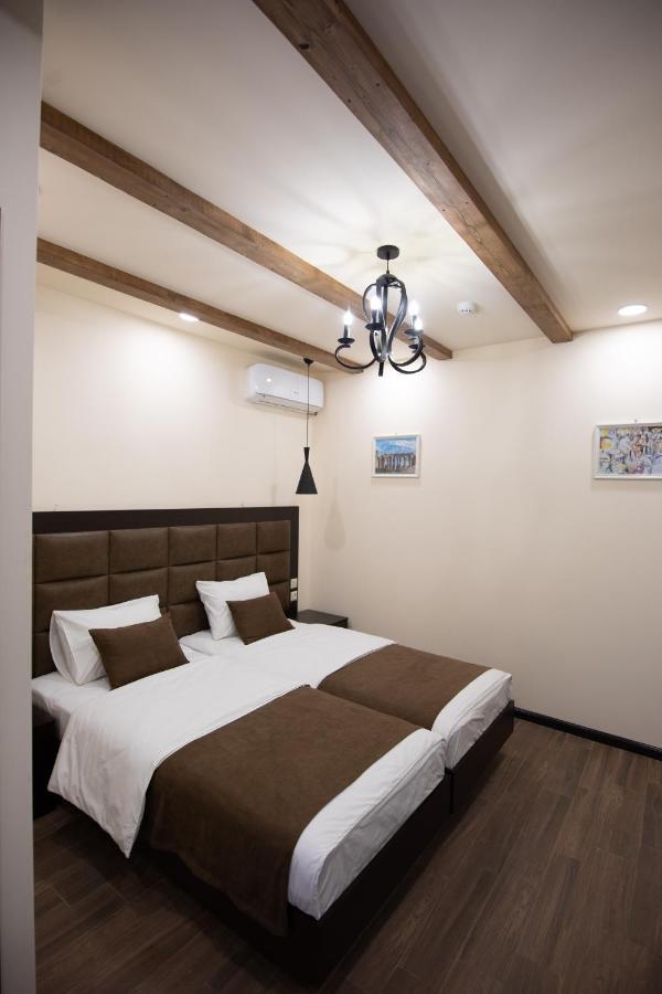 Boutique Living Hotel Yerevan Exterior photo