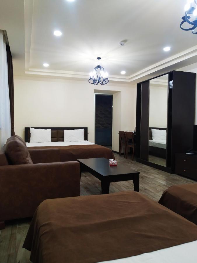 Boutique Living Hotel Yerevan Exterior photo